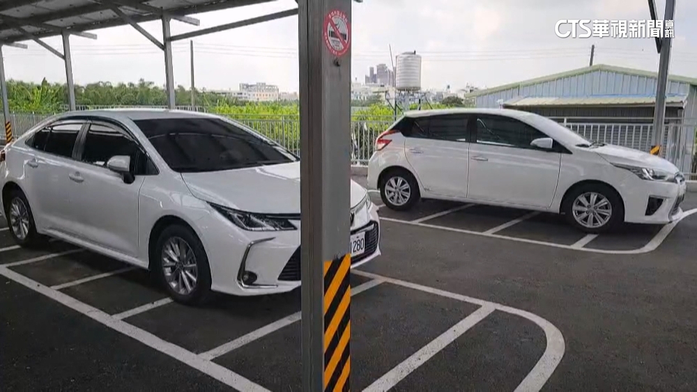 離譜！以機車卡位.停通道　屏東公有停車格亂象多