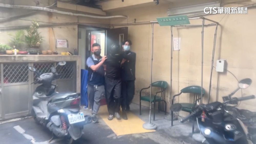 囂張推倒住戶還嗆聲！　三重警鏟除弘仁會據點