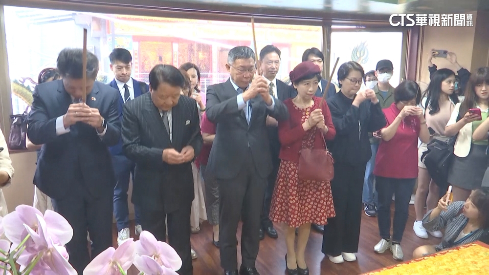 柯P赴日拔樁成功？　「信賴之友」顧問喊凍蒜