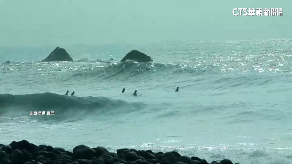 10衝浪客闖南澳神祕沙灘　宜縣府罰每人5萬