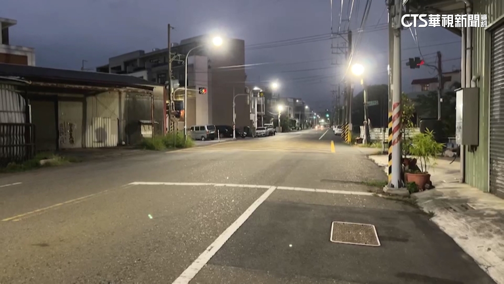 台南歸仁民宅遭轟10多槍　槍手帶槍自行投案