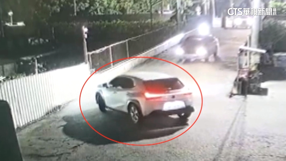 扯！跨縣市偷車逃逸遭警圍捕　追撞4警車釀2傷