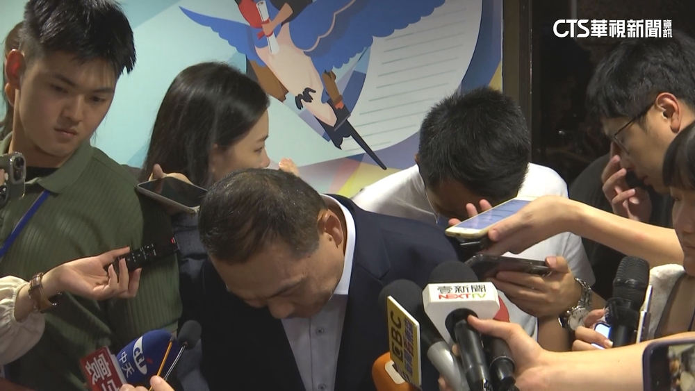 幼兒園餵藥風波延燒！　侯友宜親上火線2度鞠躬道歉