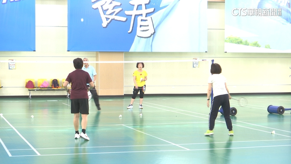 運動中心學生票上課期間優惠　被虧「翹課運動」