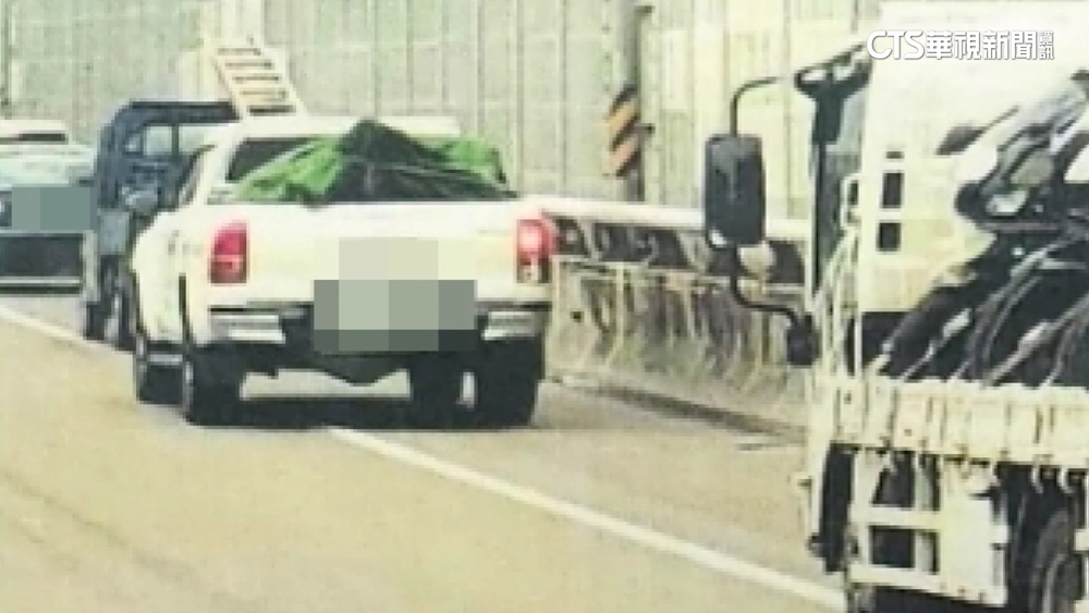 排隊下交流道遭檢舉「違規使用路肩」　車主罰4千