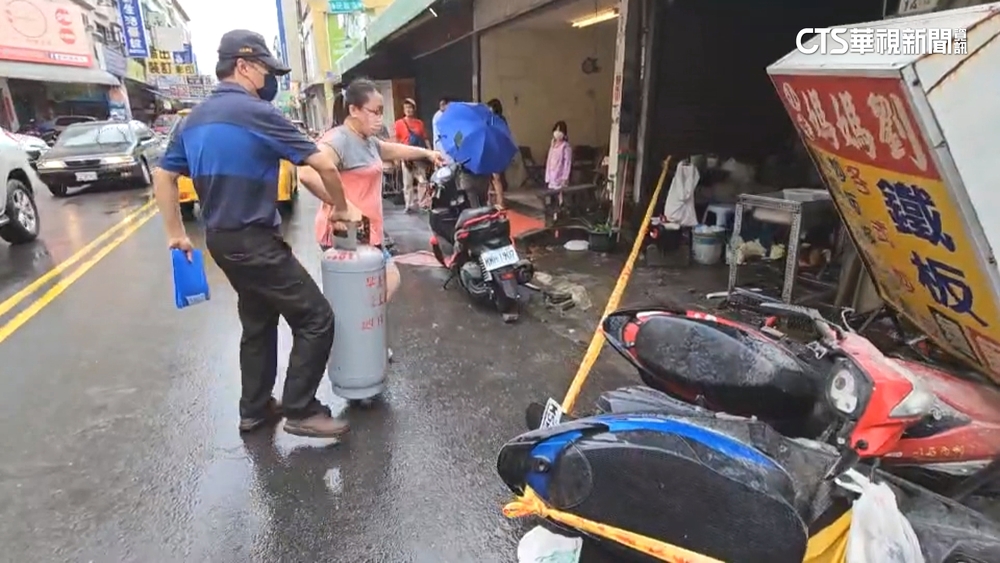 騎士撞斷店家瓦斯管線 轟!瓦斯外洩釀氣爆