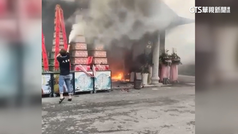 寄棺室突竄火舌！　高雄私人禮儀會館驚傳火警