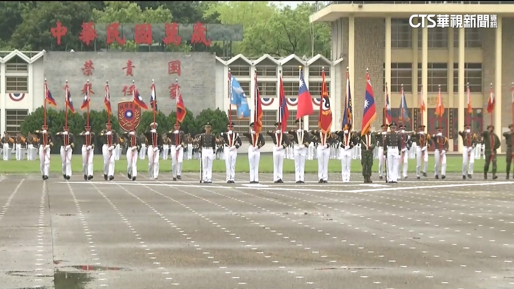 陸軍官校99週年校慶　新舊分列式震撼全場