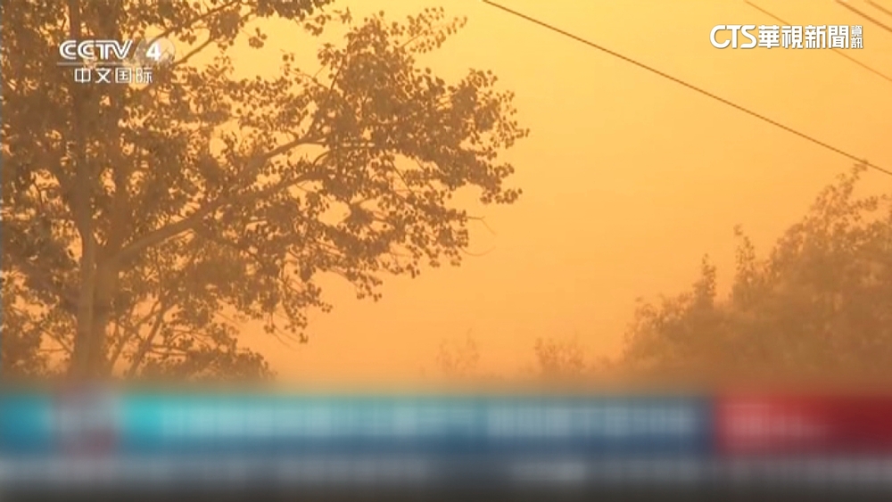 沙塵暴襲甘肅！　敦煌驚見「沙牆」　能見度不足50公尺