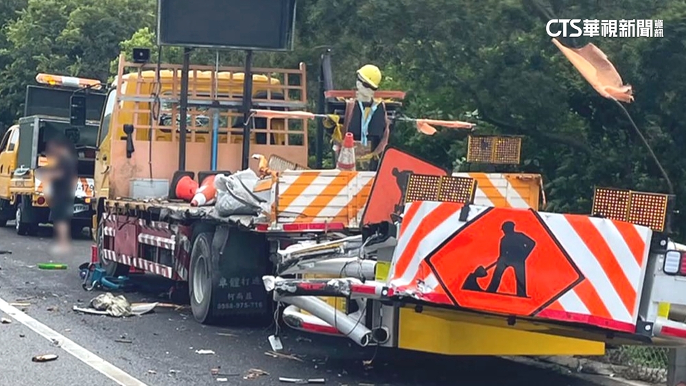 疑疲勞駕駛撞緩撞車　聯結車撞路肩工人雙亡