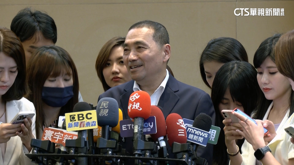 狂打「首要敵人」？侯：實話實說.柯常說跟做不一樣