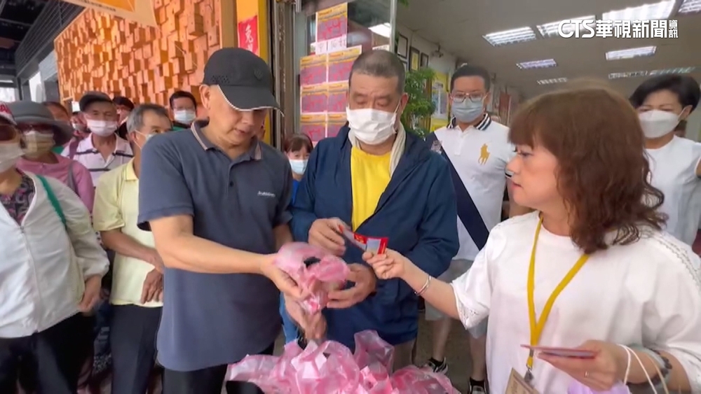 花50元中4億大樂透　業者嗨送200張彩券分紅