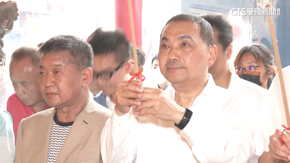 黨紀救母雞？　傳藍營要參選人「看板合體」侯友宜