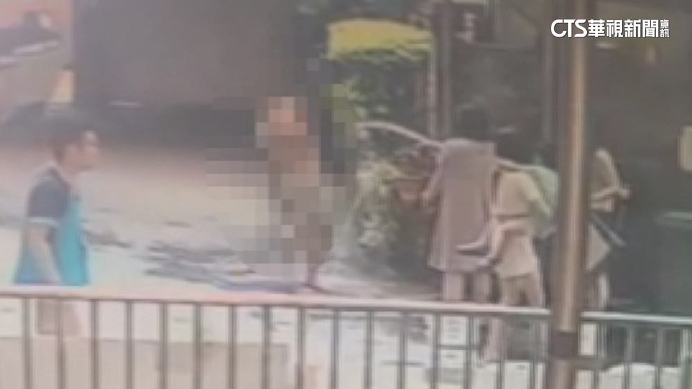 全身91%燒燙傷！　少年逃離9樓　中庭沖水畫面曝