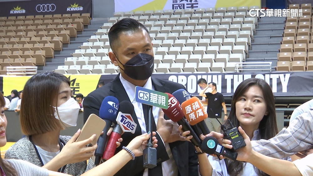 陳建州遭控性騷「寵妻人設」毀？　PLG事務仍照舊