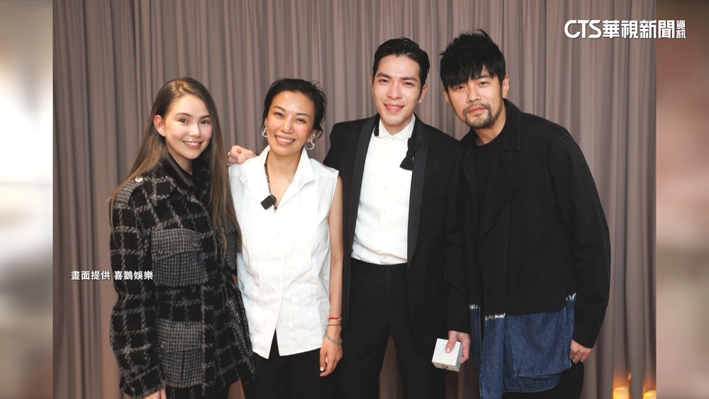 祕戀16年！蕭敬騰求婚成功　情定大13歲經紀人