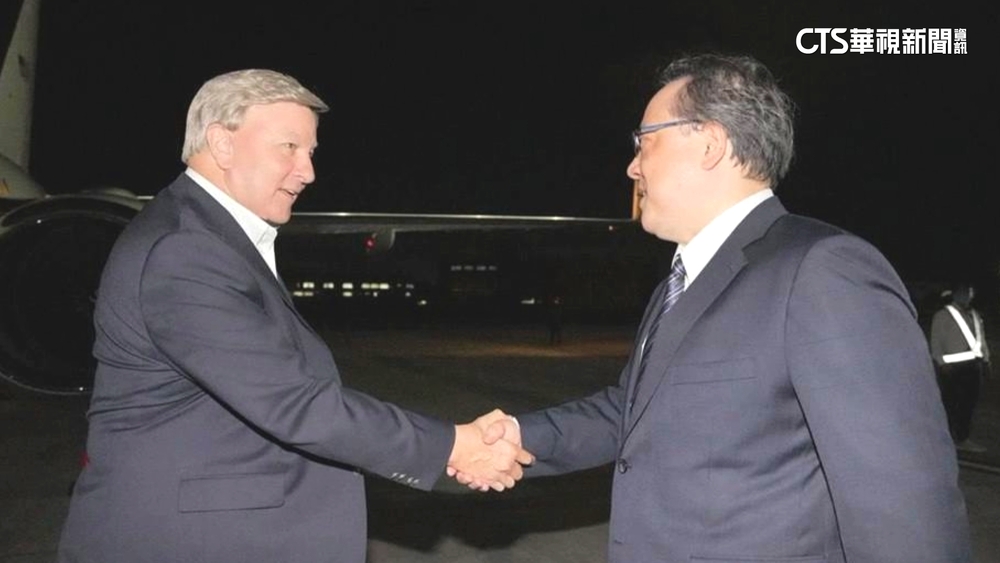 美國會議員代表團9人抵達台灣　明將晉見總統