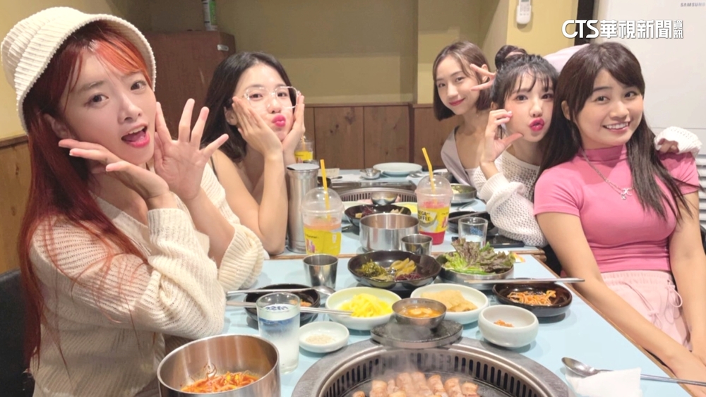 樂天女孩赴韓演出　李多慧當地陪請吃燒肉