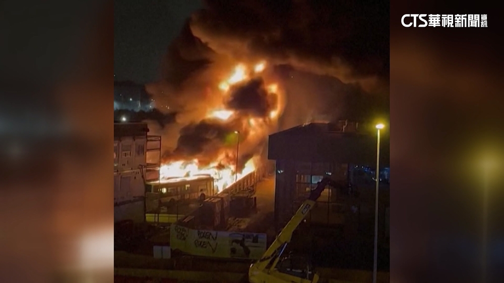 法非裔少年遭警擊斃　民眾怒！奧運場館陷火海