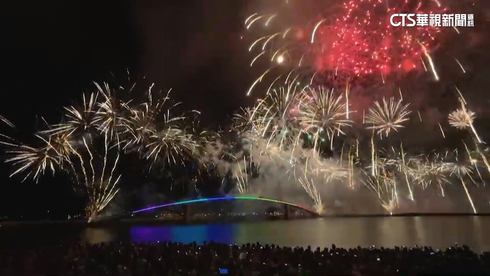 澎湖花火節閉幕　1.2萬發煙火完美演出
