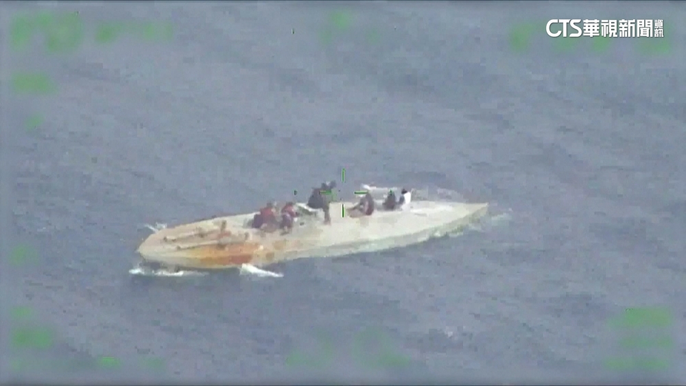 墨西哥查獲毒梟用潛艇運毒　追緝影片曝光