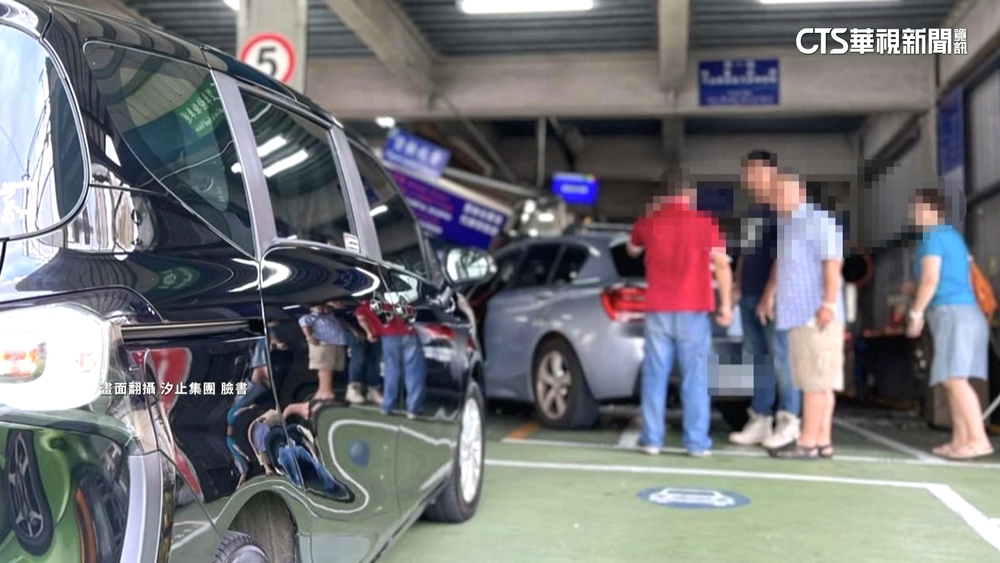 驗車驗到撞車！　女員工疑操作不慎　車撞進檢驗亭