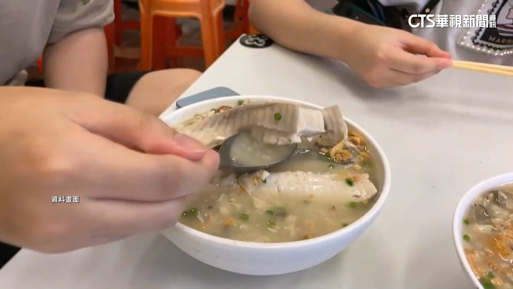 阿堂鹹粥再漲！粥加魚肚300元　民眾直呼「太貴」