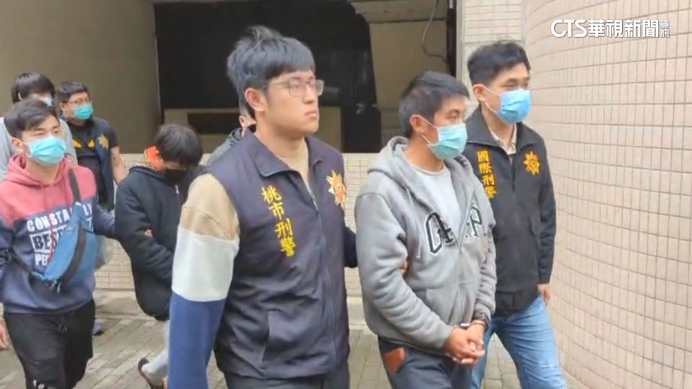 勾中國駭客竊個資盜刷　警抓15嫌.逾百人受害