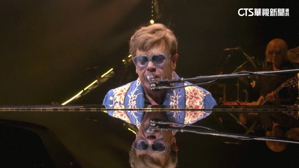 傳奇歌手艾爾頓強瑞典開唱　全球巡演劃句點