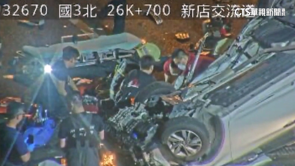 國道事故　疑車速過快失控釀「三車連撞」