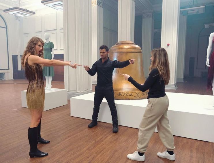 泰勒絲新歌MV邀前男友助陣　幕後3位泰勒大玩「蜘蛛人互指」迷因