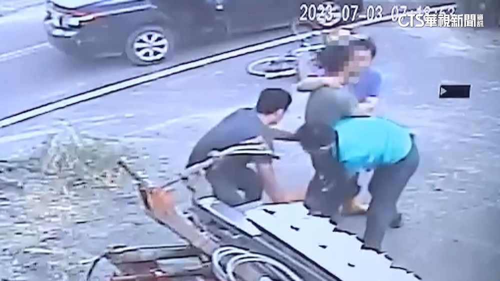 17歲少年遇便衣警盤查　誤認綁架驚逃撞破頭