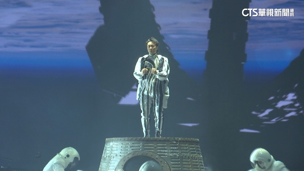 陳奕迅時隔七年再度攻蛋　金曲連發嗨翻歌迷