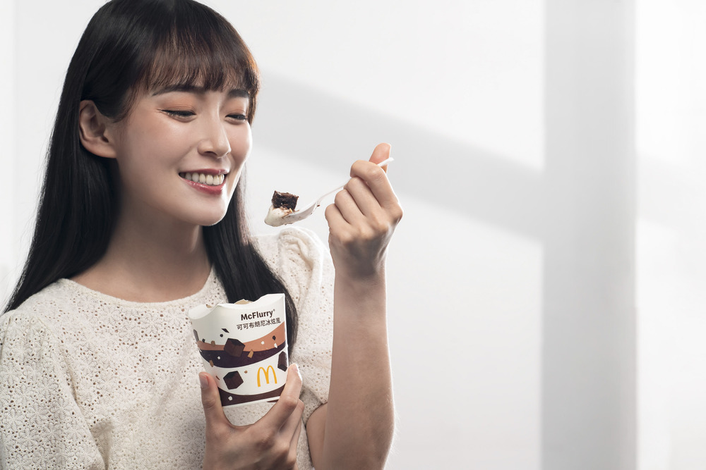 「可可布朗尼冰炫風」再度回歸／麥當勞提供