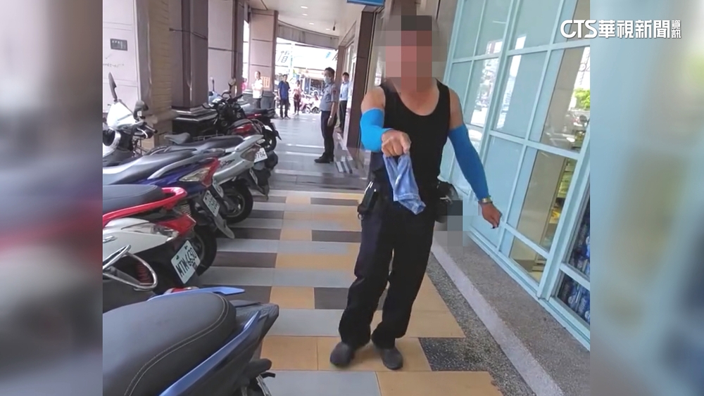疑不滿民眾停車擋路　醉男持甩棍毆夫妻遭提告