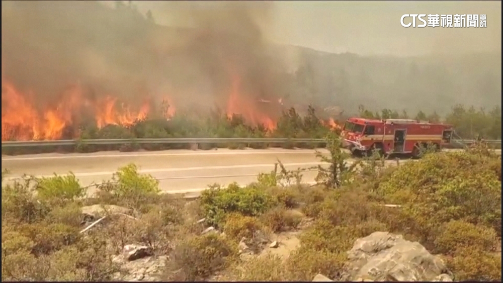 希臘羅得斯島野火肆虐　當局派船撤離2千人