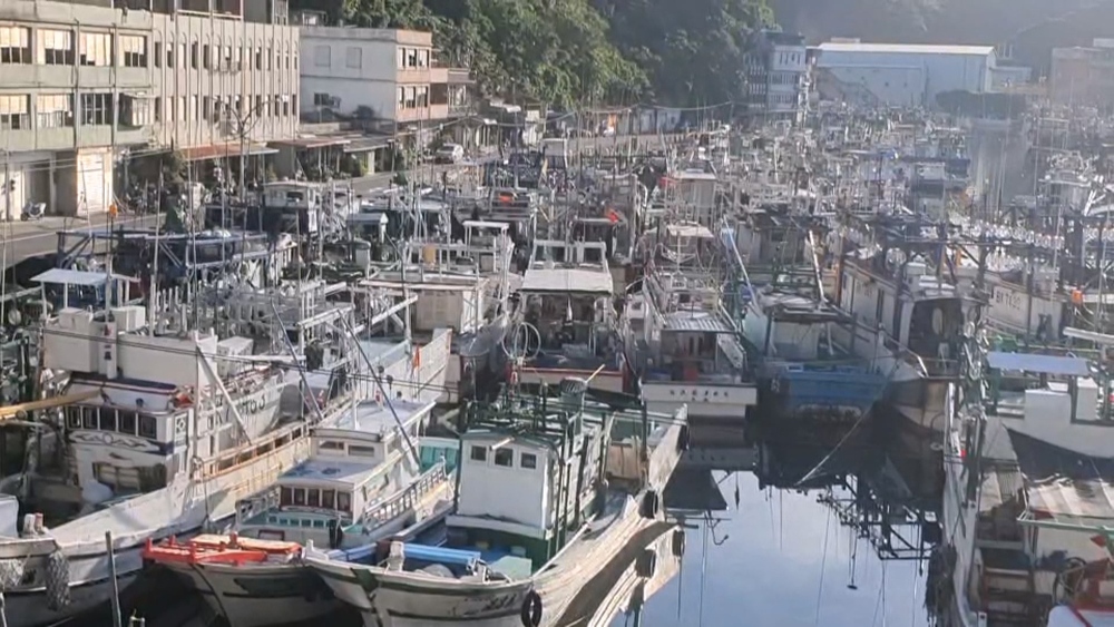 海軍船艦原預計今晨演練　颱風影響暫不出港