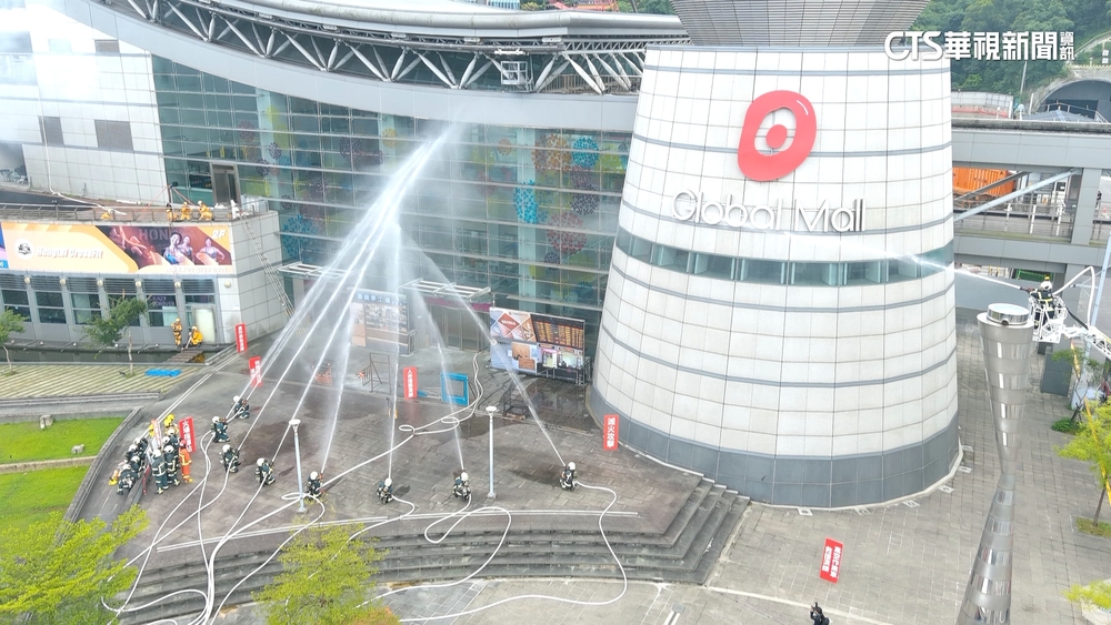 萬安演習首納模擬災變　北市出動雲梯車演訓