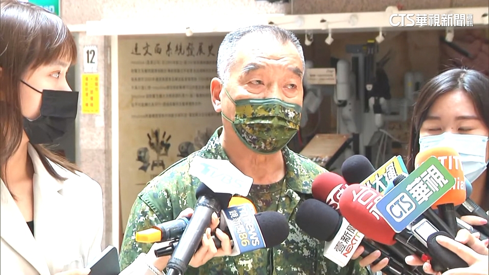 總統.部長醫院探傷兵　邱國正：兩兵手斷嚴重恐截肢