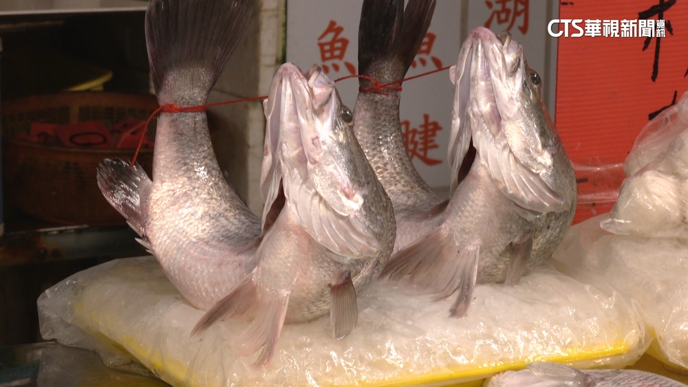 杜蘇芮逼近！　東港週五前停航.華僑市場湧人潮