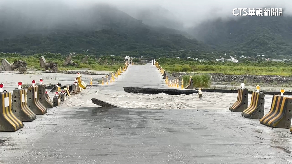 颱風來襲河水暴漲　花蓮高寮便道龜裂封閉