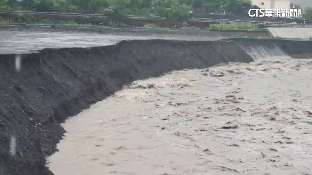 杜蘇芮帶來豪雨　屏東山區溪水暴漲居民憂心