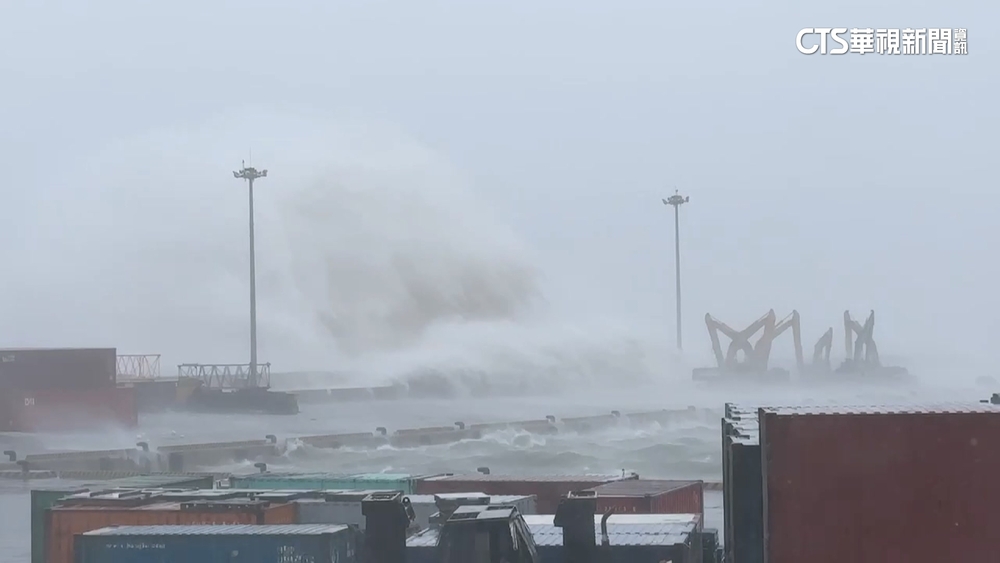 杜蘇芮直撲金門　料羅港浪高5米.12級強風