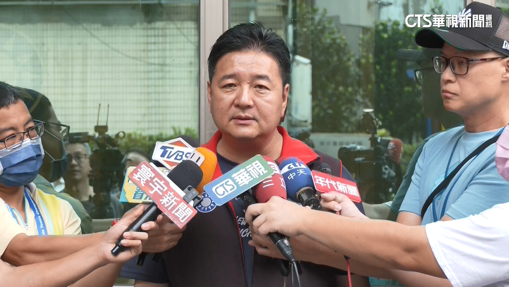 林金結同框郭董「違反黨紀」　藍祭「嚴厲口頭警告」