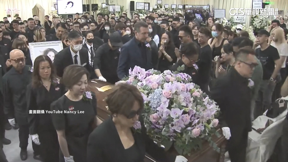 永別一代天后CoCo李玟！今出殯家人淚崩
