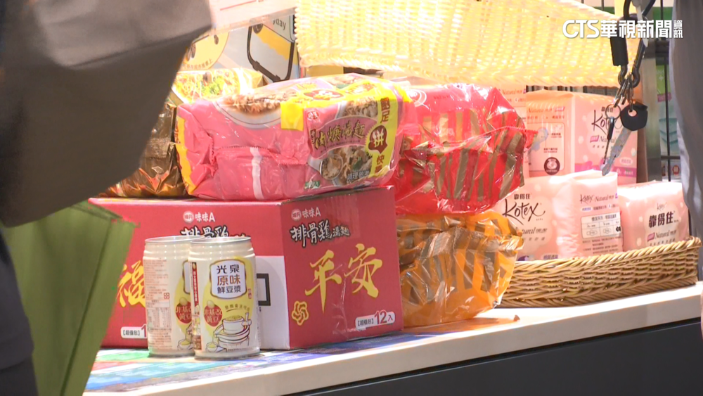 卡努襲！北北基宜週四停班課　大賣場湧採買人潮