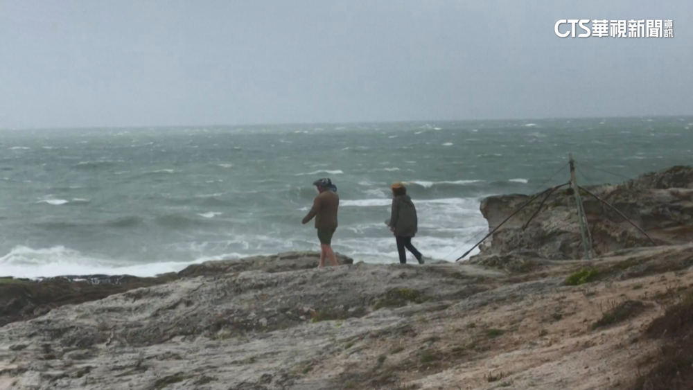 夏季風暴襲法國北部　如同「瞬間進入初冬」
