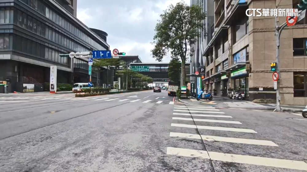 「鶯桃街」跨市颱風假兩樣情　桃園居民頂風雨上班