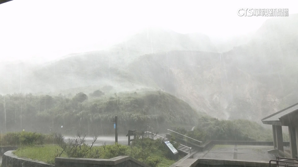 卡努來襲放颱風假！　老闆竟要求「補班」