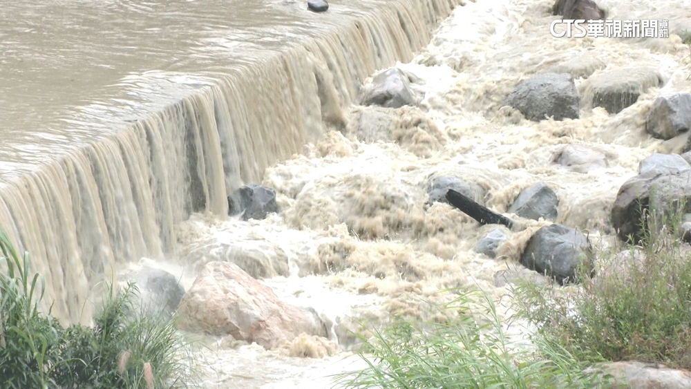 松鶴區3小時內降103毫米！　下游馬鞍壩放流洩洪